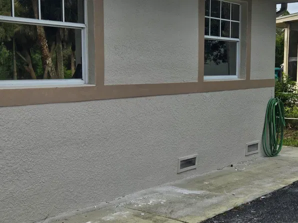 231 14th St NE, Naples, FL 34120