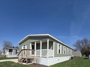 1 Birch Dr #55N, Sandwich, IL 60548