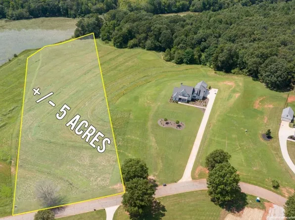 825 N Hampton Way, Monroe, GA 30656