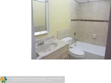 626 NW 13th St #28 — Photo 4