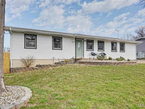 747 Esther Dr, Arnold, MO 63010