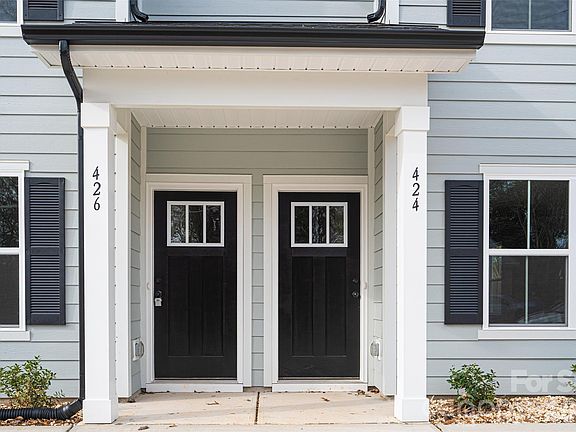 4th image of 424 2nd St SW