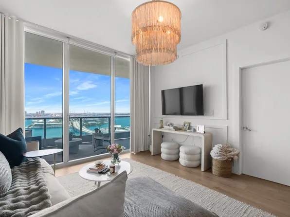 900 Biscayne Blvd, Miami, FL