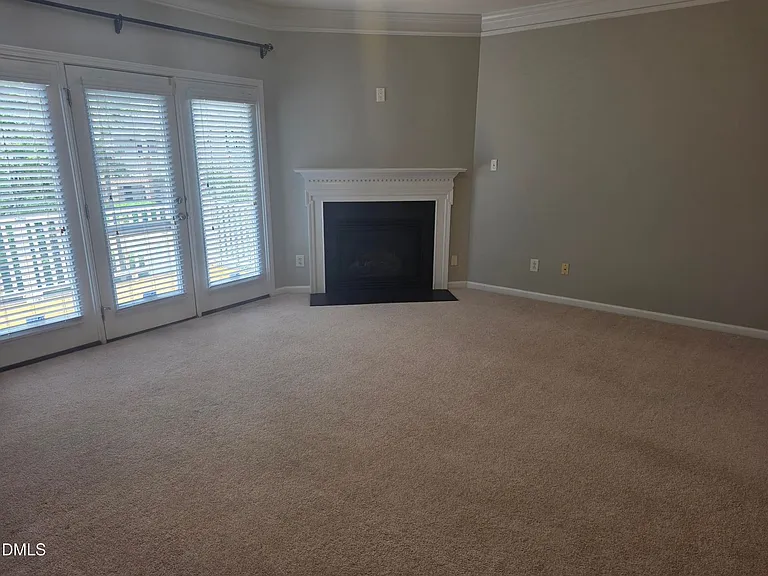 124 Braeside Ct — Photo 21