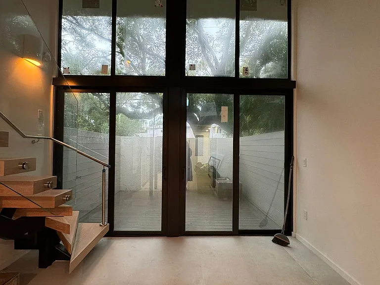 2905 Bird Ave — Photo 5