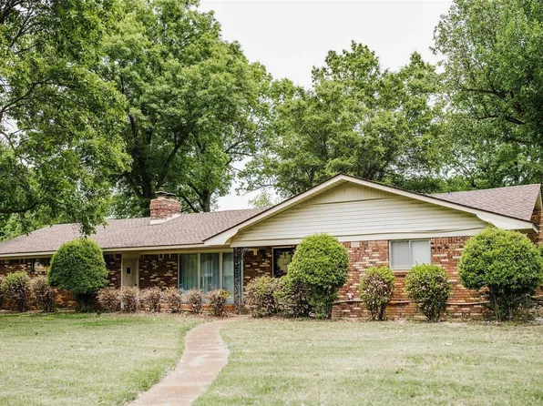 100 Miles St, Cooter, MO 63839