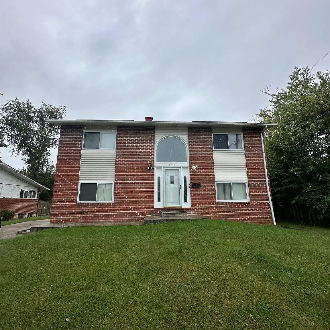5 bed, 3.5 bath, 1944 sqft, $2,899 — Photo 1