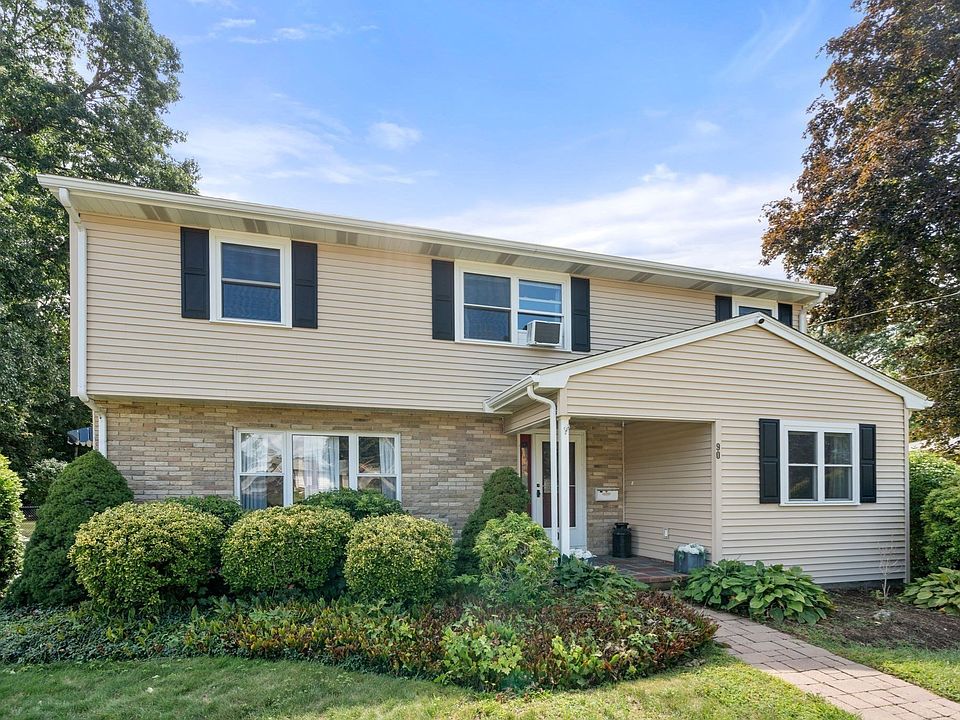 1st image of 90 Crickett Rd