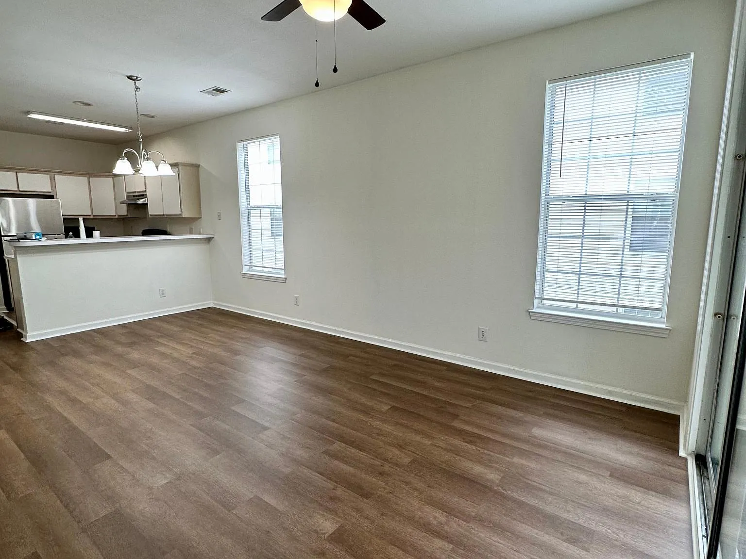 1310 River Oaks Dr — Photo 2