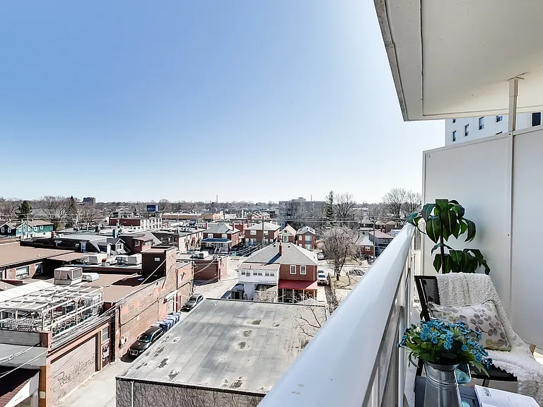 101 Cosburn Ave #104 — Photo 42