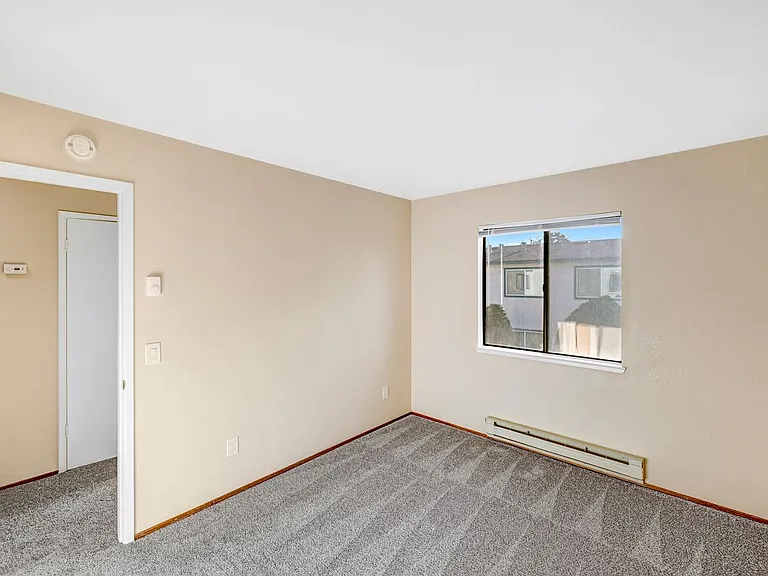 3330 Del Monte Blvd — Photo 15
