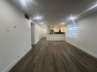 11227 SW 88th St #205D, Miami, FL 33173