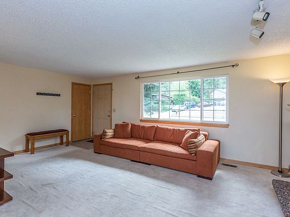 2nd image of 3609 S Sundown Dr