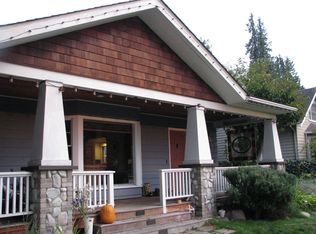 12930 Holmes Point Dr NE, Kirkland, WA 98034