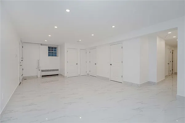 Sold by Remax Edge | media 40