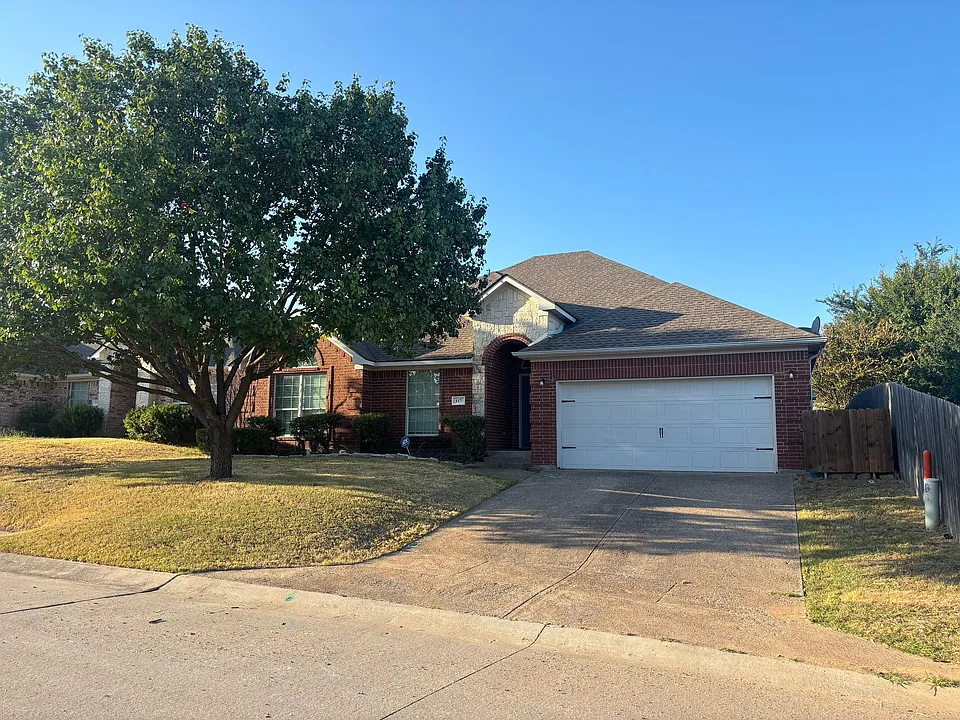 117 Singletree Ln
