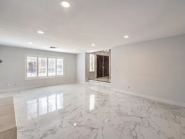 3743 Lone Mesa Dr — Photo 4