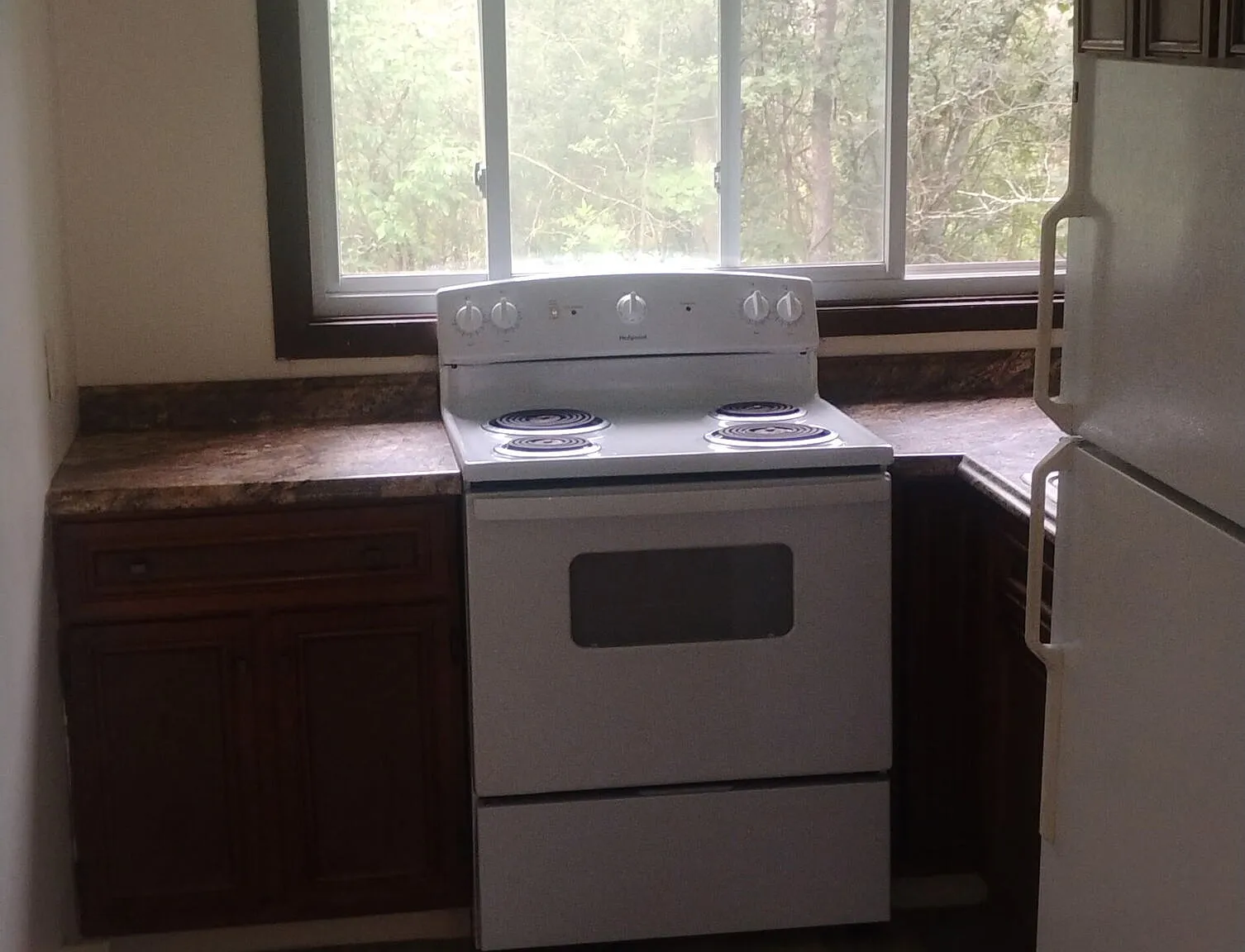 Deibler Heights 2 BR — Photo 3
