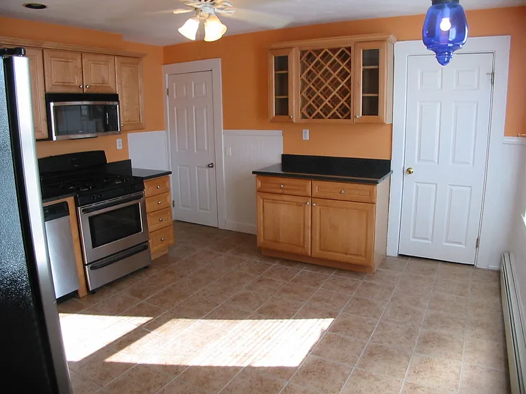 260 Norfolk St #2R — Photo 4
