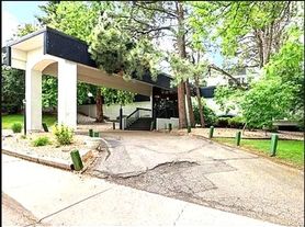2375 Linden Ct