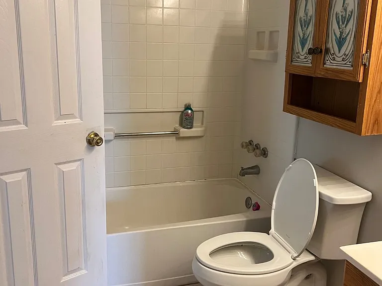 738 SW Claudia Ave — Photo 8