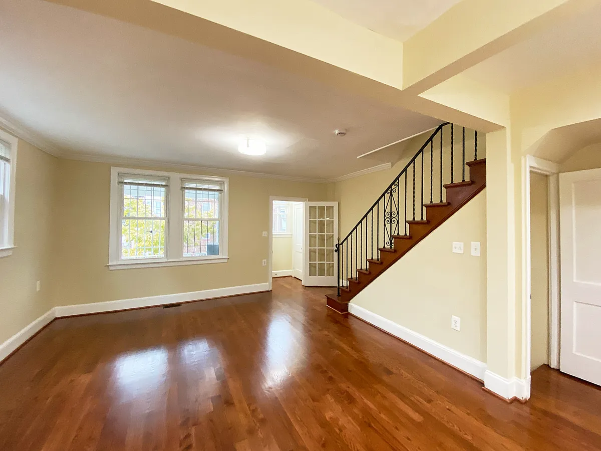 Building Photo - 627 Powhatan Pl NW