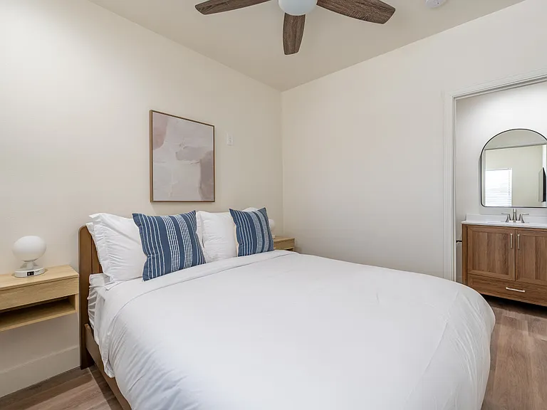 Calico Cir — Photo 14