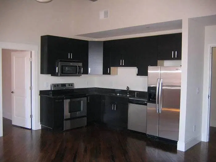 2 bed, $1,525 — Photo 3