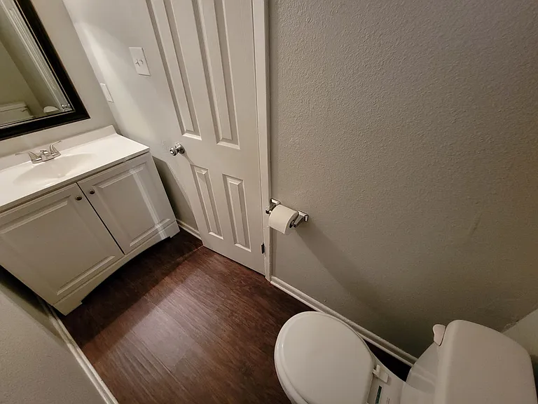 1411 Airline Dr #A — Photo 11