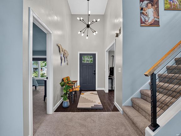 3rd image of 8307 Hunters Knoll Pl