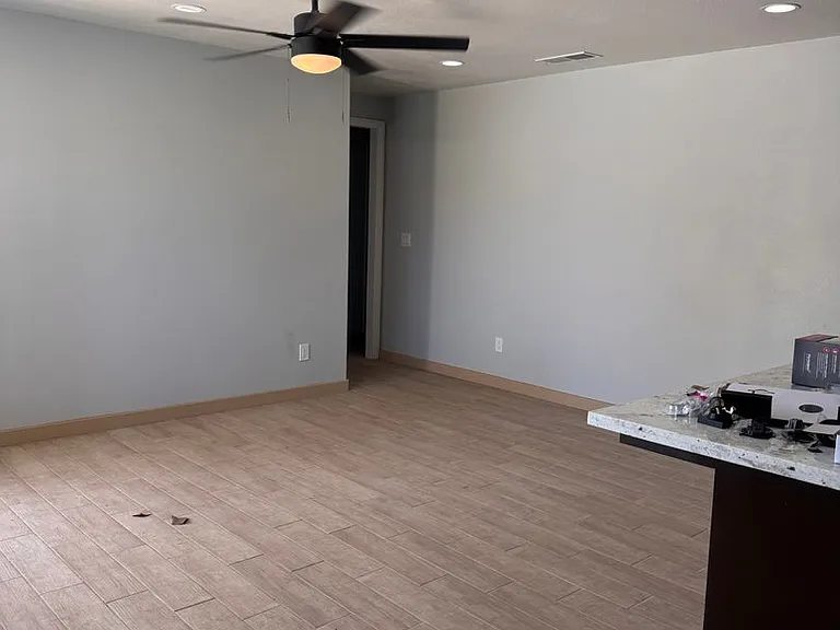 3874 E Ashlan Ave — Photo 5