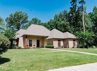 129 Trailbridge Xing, Canton, MS 39046