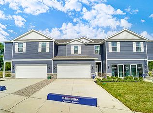 1398 Marinelli Dr W, Columbus, OH 43228