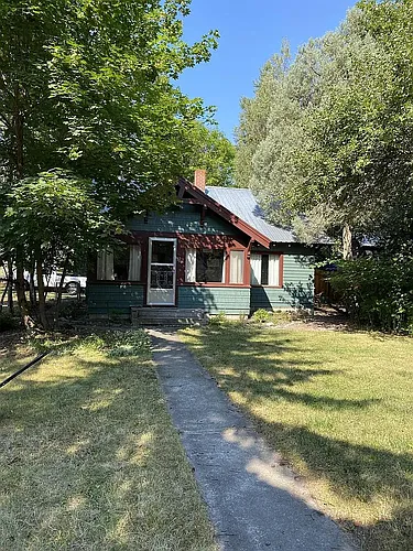 304 Dakota Ave Photo 1