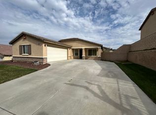 23386 Badger Creek Ln, Canyon Lake, CA 92587