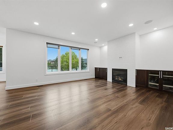 5th image of 430 Victor PLACE