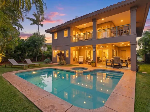 390 Pualoa Nani Pl, Kihei, HI 96753