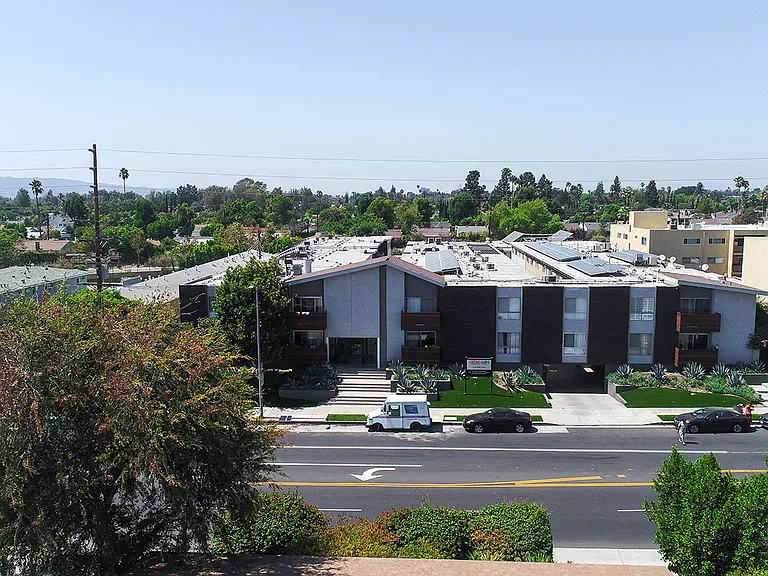 Drone view of the front of Cedar Glen Apartments off Coldwater Canyon.