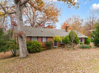 423 Woodland Cir, Lynchburg, VA 24502