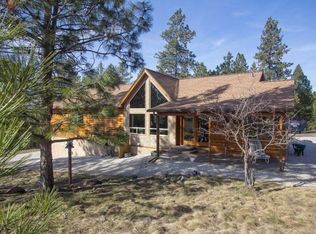 5928 N Robin Ln, Chattaroy, WA 99003