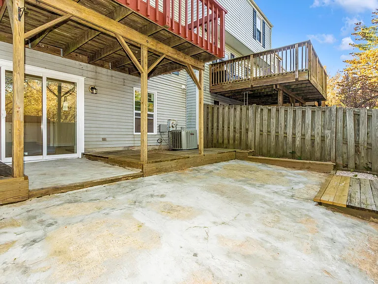 18257 Smoke House Ct — Photo 31