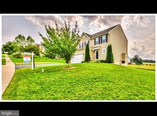 2534 Codorus Ln, Spring Grove, PA 17362
