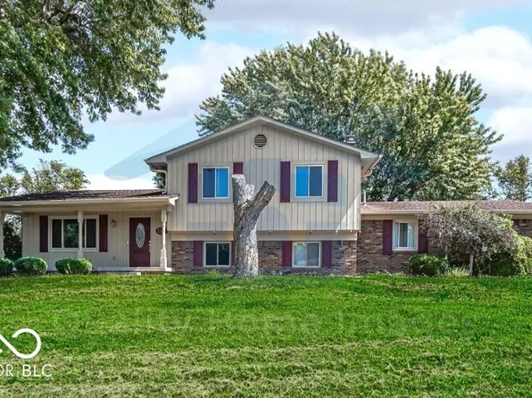 299 N Restin Rd, Greenwood, IN 46142