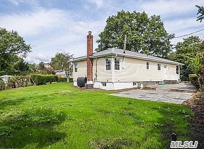 3rd image of 394 Bernice Dr
