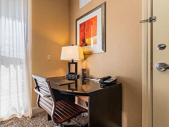 4th image of 2512 C Branson Landing Blvd #S506
