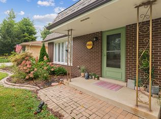 18133 Rockwell Ave, Homewood, IL