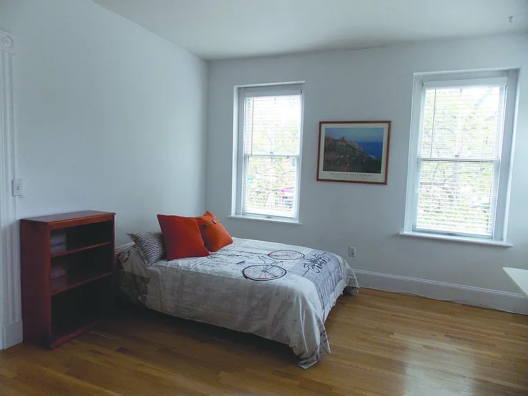 1010 State St #1 — Photo 4