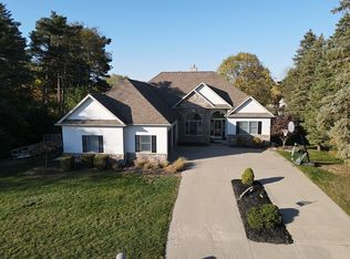 9464 Pine Needle Trl, Flushing, MI