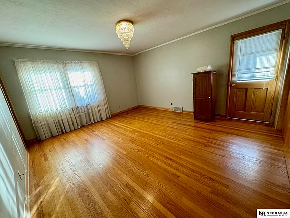 4th image of 621 S Cotner Blvd