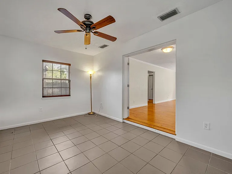 1816 Mizell Ave — Photo 13